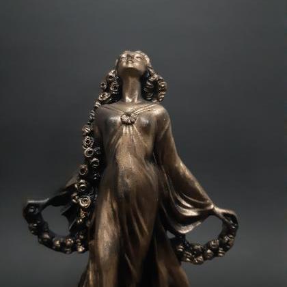 Nude Aphrodite Goddess Statue Made Of Alabaster