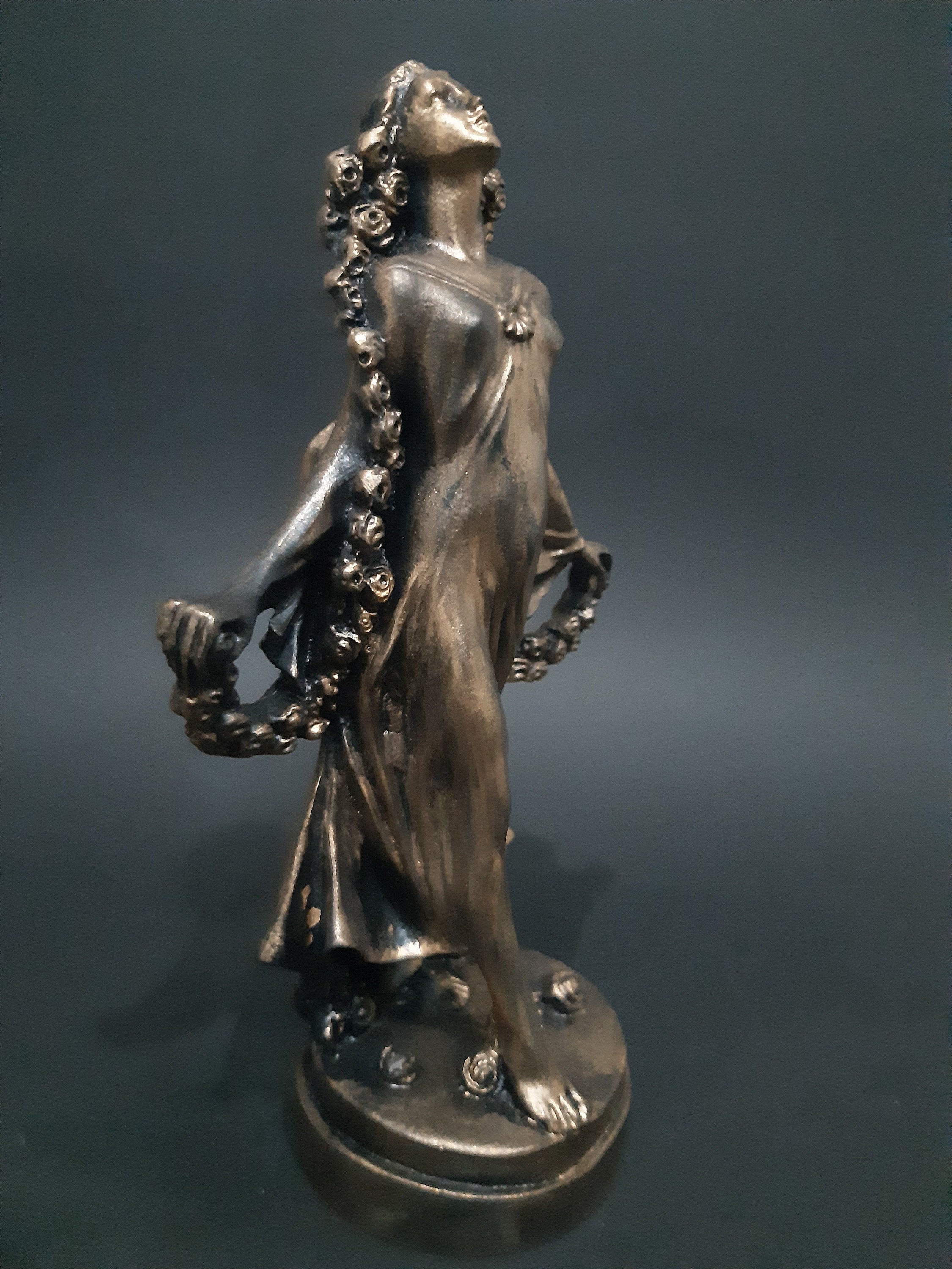 Nude Aphrodite Goddess Statue Made Of Alabaster on Luulla