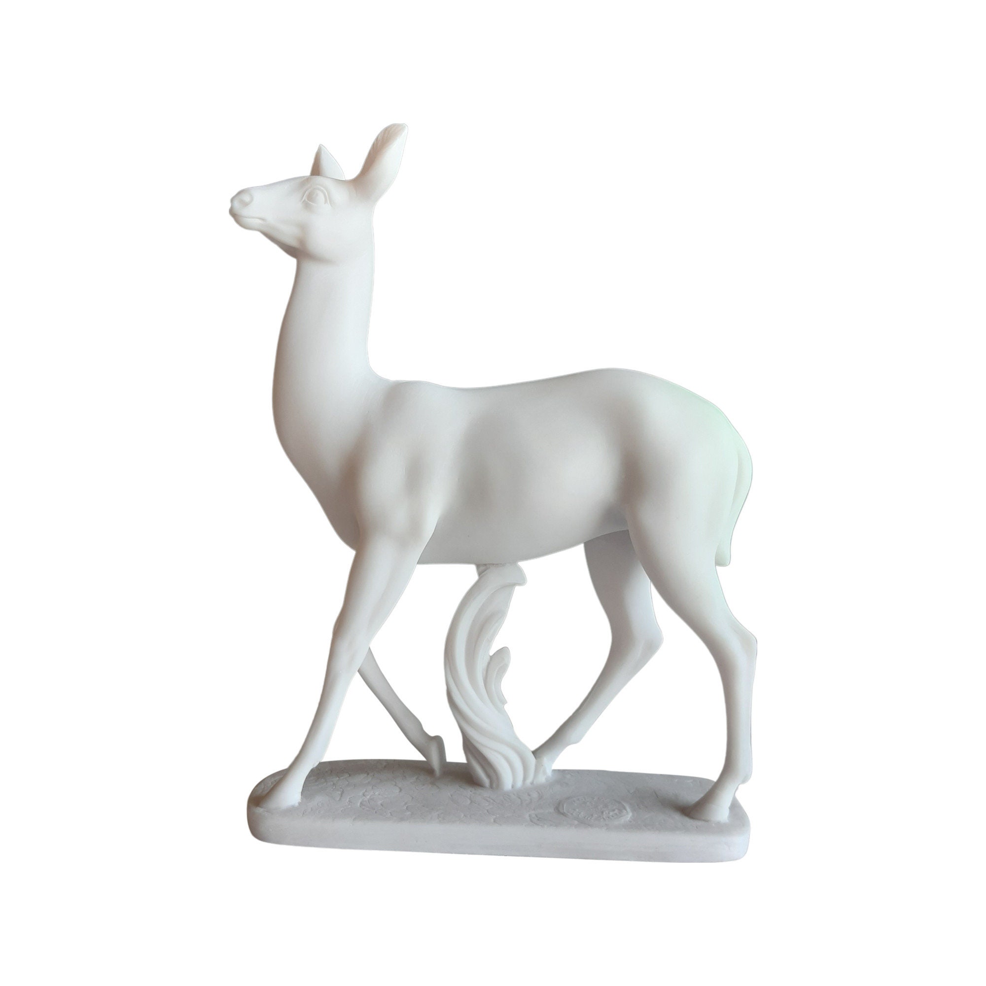 Deer Statue Alabaster on Luulla